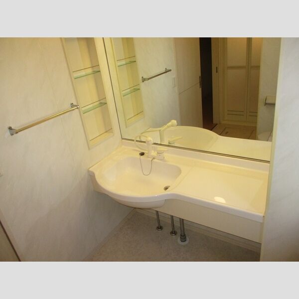 メゾン小倉 洗髪洗面化粧台