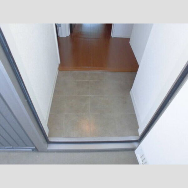 ラ カンパネラ　A 玄関