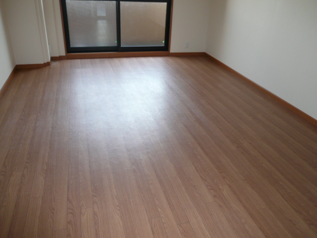 パラシオン平塚 洋室