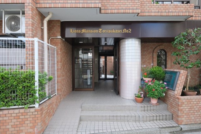 ライオンズマンション都立家政第弐1階 エントランス