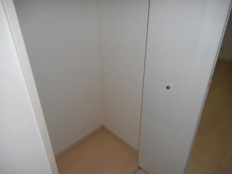 グランド・ガーラ横濱万世町7階 収納