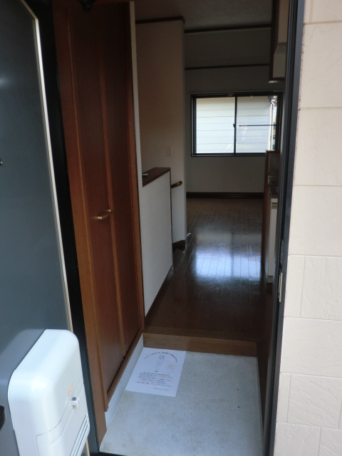 ロンウェル菊名　Ａ棟A101号室 玄関