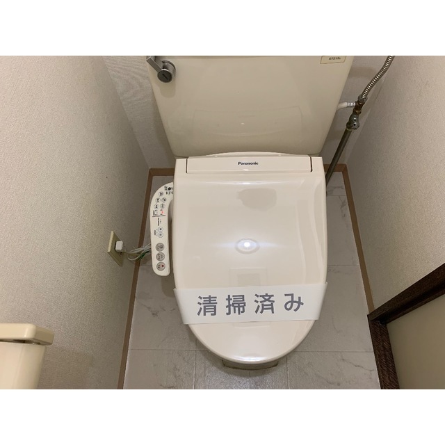 アメニティー木部406号室 内観