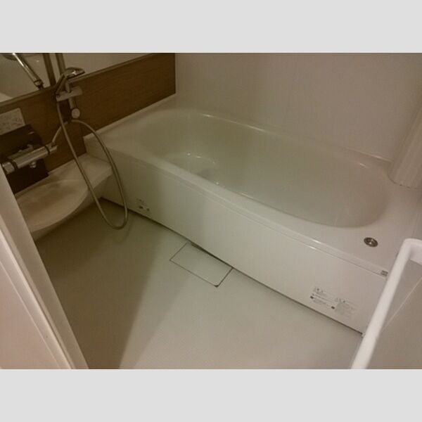 ドルチェ・アンナC103号室 一坪追い炊き風呂