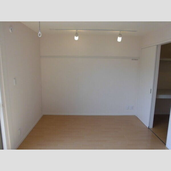 アンシャンテ東方102号室 洋室