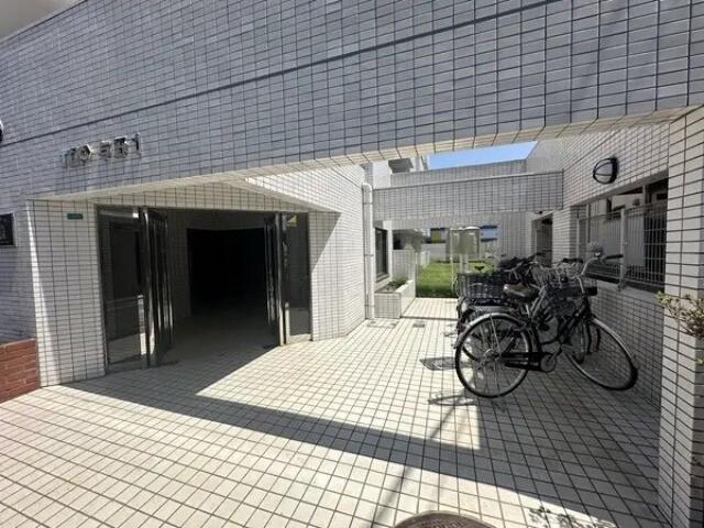 トップ与野 外観