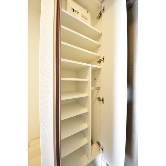 Court Blanche0505号室 内観