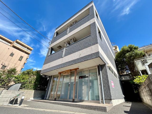 Y.Camphrier（ワイカンフリエ） 外観写真（昼）