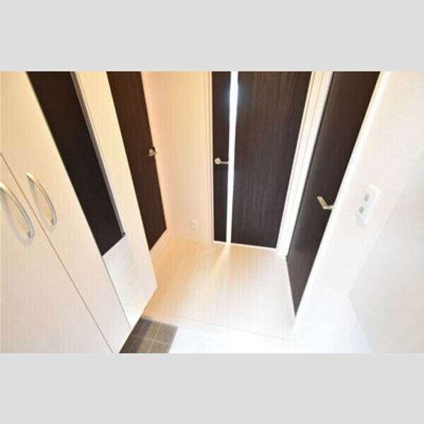 サンライズ 玄関