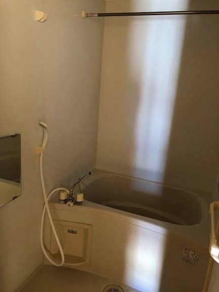 レオネクストデルフィⅡ 浴室乾燥機付き