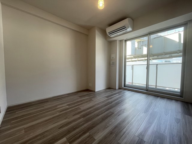 プライムメゾン千葉新町0816号室 リビング