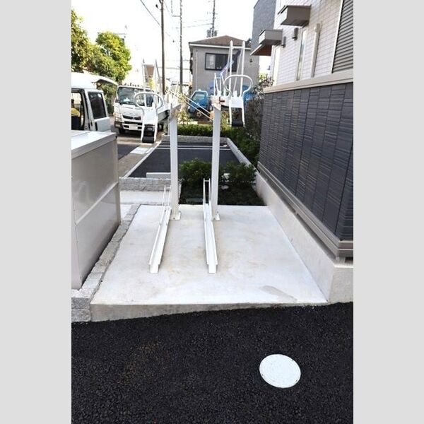 グラナーデ篠崎町 駐輪場