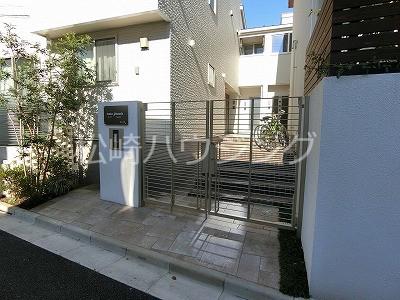 カーサフォレスタ エントランス