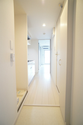 リブリ・カーロポンテ 玄関