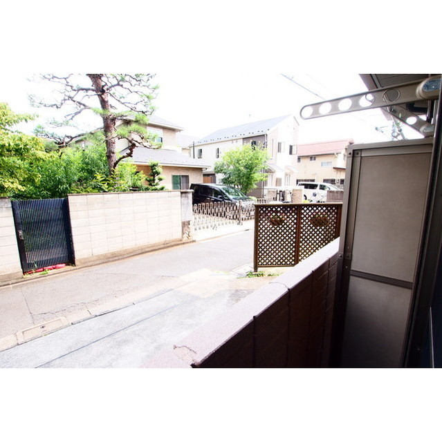 ロックビル井の頭101号室 １階窓からの景色です