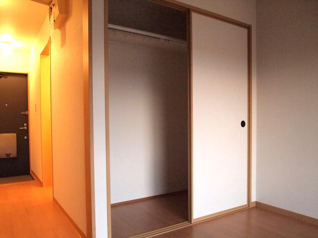 エスパシオＡB1階 収納