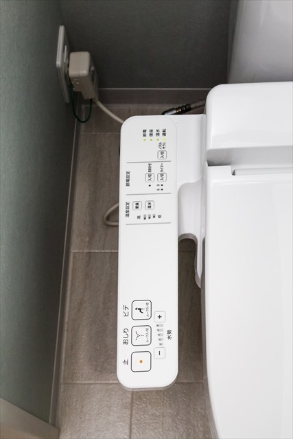 オリーブ金町1階 玄関