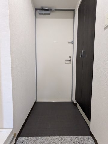 ジュモー京成船橋101号室 玄関