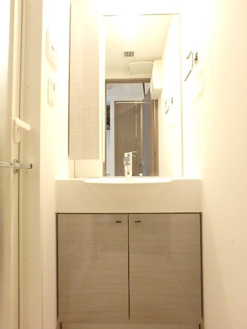 ガーラ・ヒルズ練馬 ハンドシャワー付き洗面台