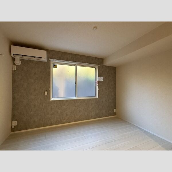 フォルテーヌ・イイクラⅠ102号室 リビング