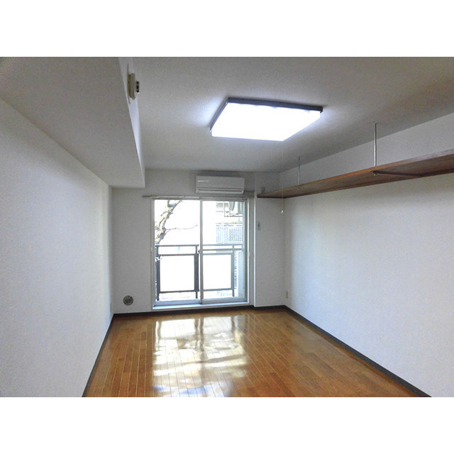 アルファ王子本町ＷＥＳＴ リビング