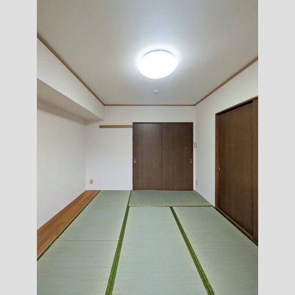 ヴァンベール神山　Ⅰ303号室 和室