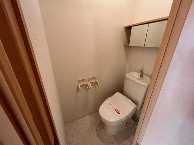 ピュアガーデン美穂 シャワー付トイレ（イメージ）