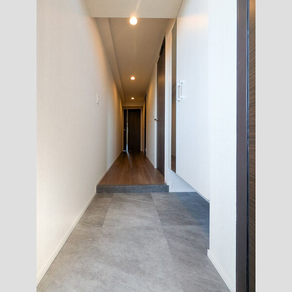 サンジョイアゼロ706号室 玄関