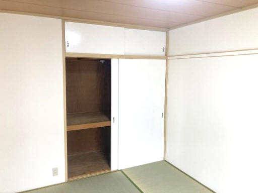 サンモールC棟105号室 収納