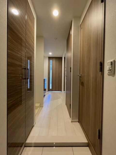 ガーラ・グランディ調布 きれいな玄関です