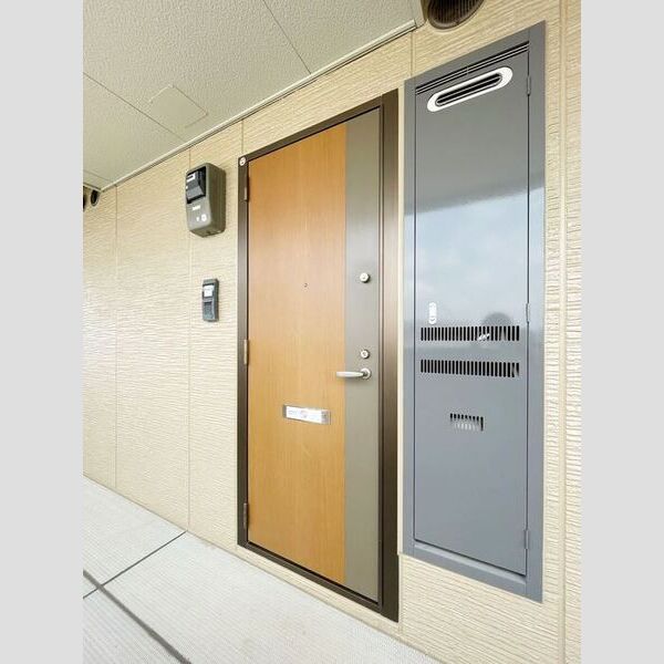 オークヒルズ　壱/弐/参番館壱202号室 玄関ドア