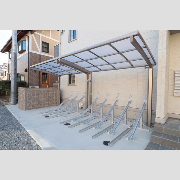 サンセール氷川 駐輪場