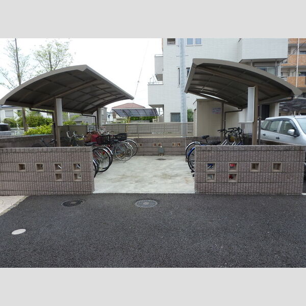 グランシャリオ　Ⅱ 駐輪場