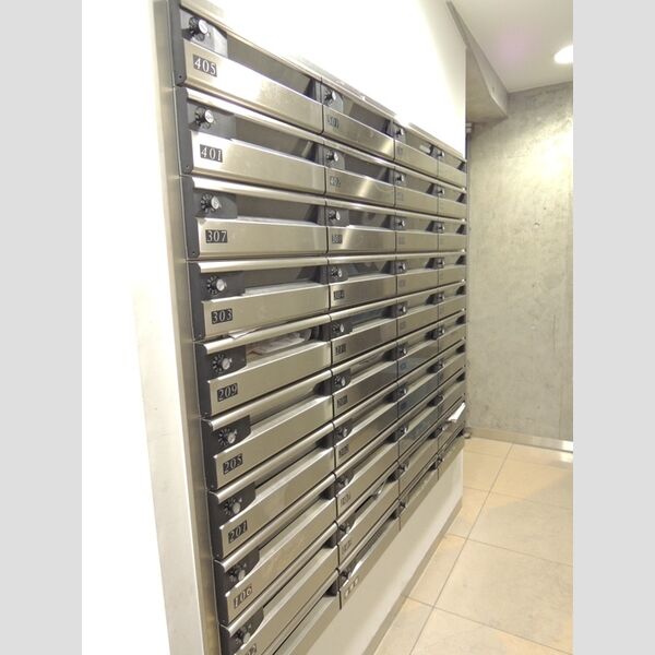 カスタリア西麻布霞町 メールボックス