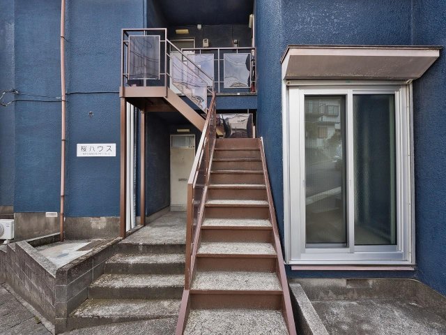 桜ハウス 玄関までが近く便利ですね