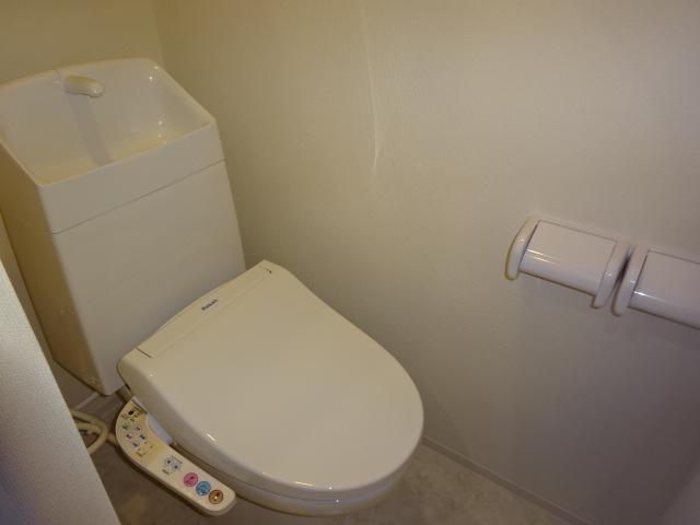 セレッソ鶴巻 シャワー付トイレ