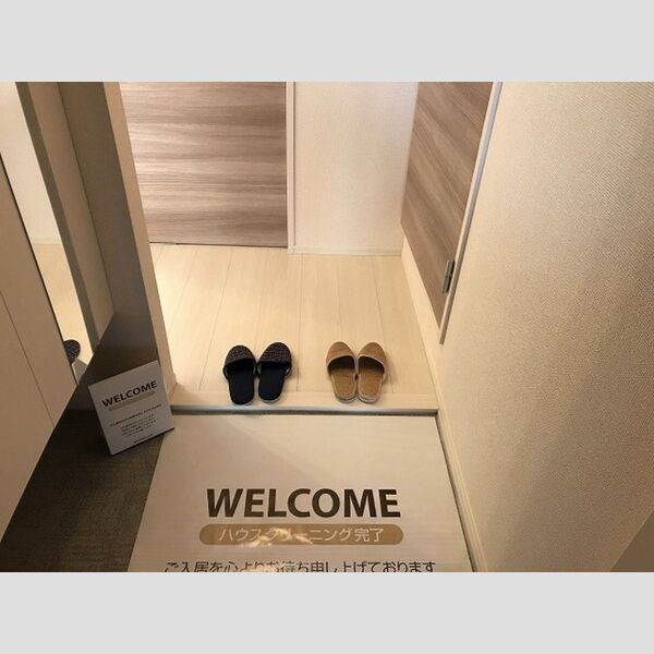 フィーカ　アパルフェ 玄関