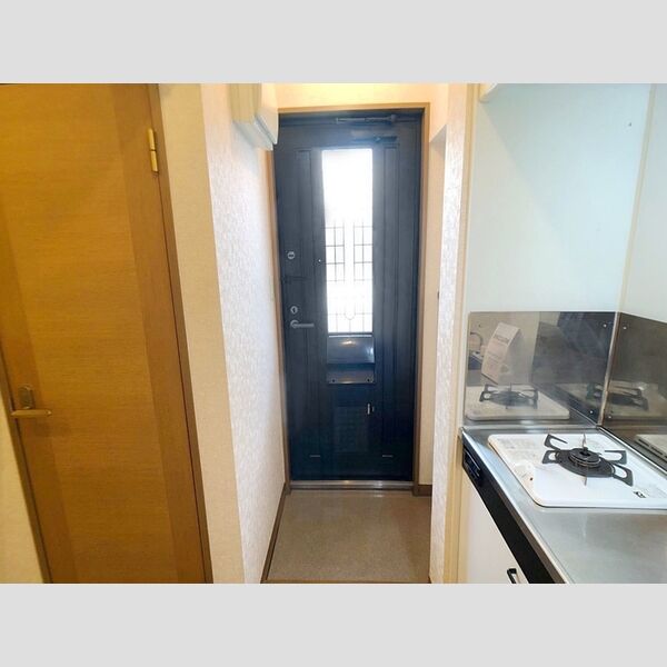 メゾンHOKUSHIN 玄関