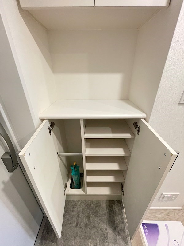 レジディア築地5階 収納