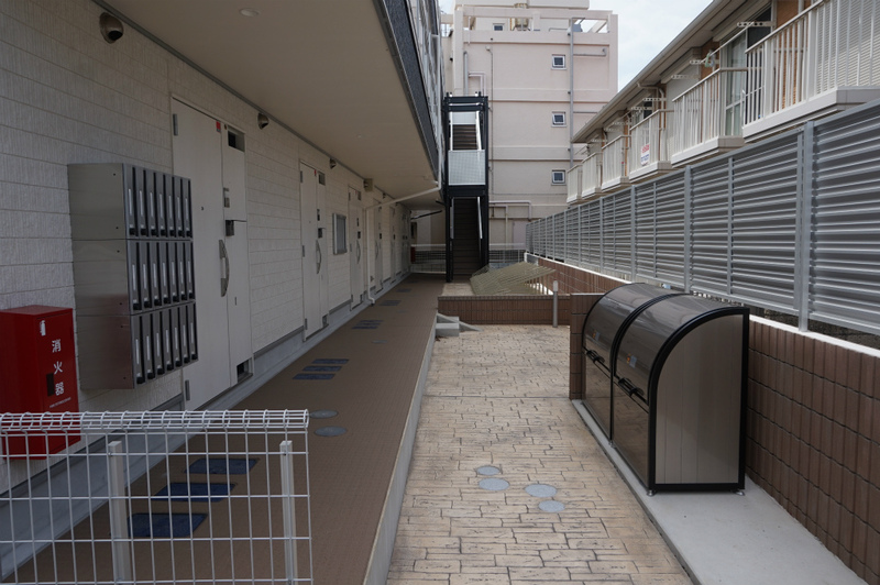 リブリ・ミライフ エントランス