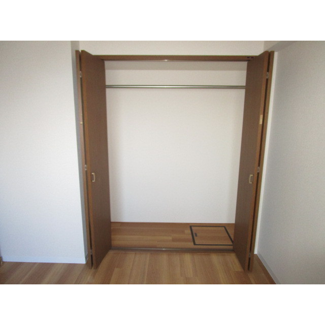 セジュール妻田 内観