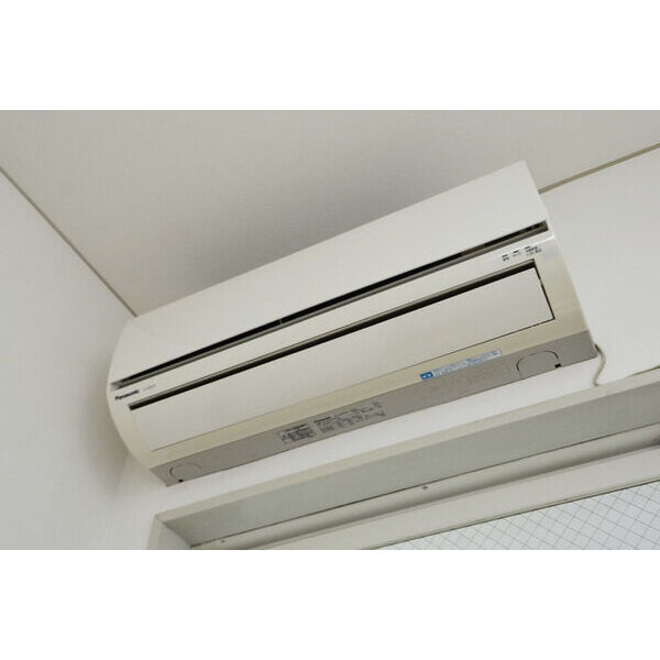 レオパレスブランカ0102号室 エアコン