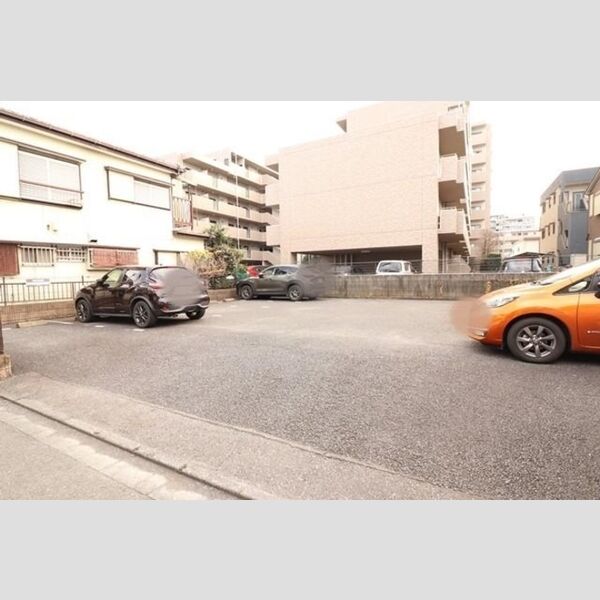 グリーンハイツ210号室 駐車場