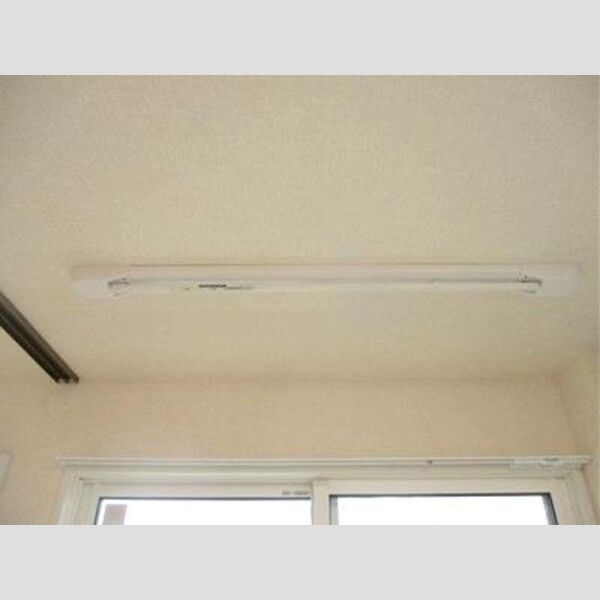 オーガスタハイツ302号室 室内物干し