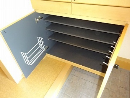 グランクリエイトA棟 玄関