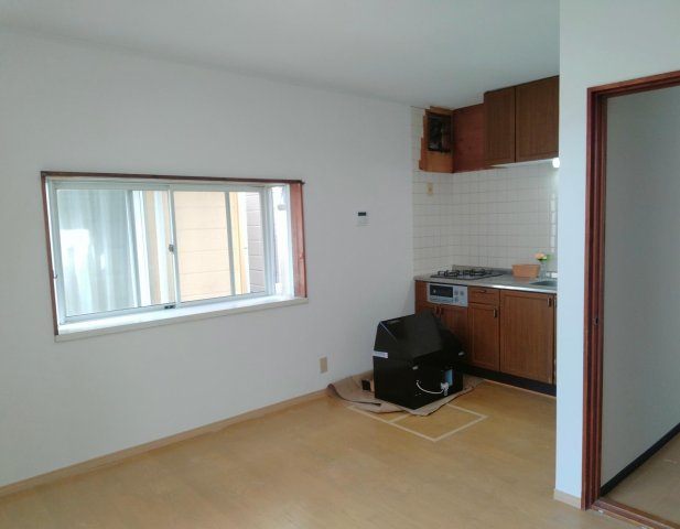 船橋市高野台2丁目戸建 リビングキッチンです。出窓もあります！