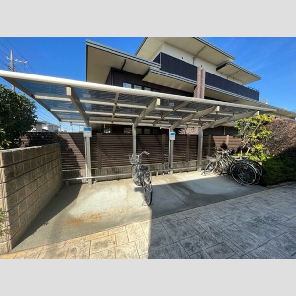 サン・クレール 駐輪場