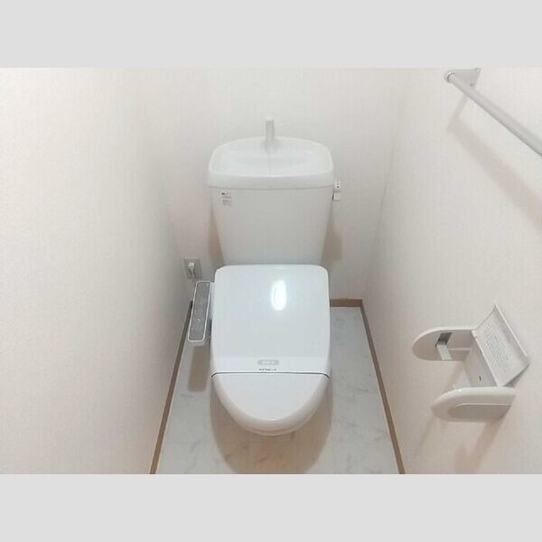 アバンウェル ディッツォ201号室 温水洗浄暖房便座