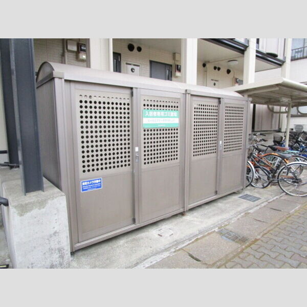 ドミールシャルマン 入居者様専用ゴミストッカー