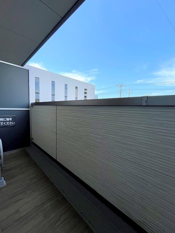 ＬＯＣ’Ｓ　ＹＯＫＯＤＡＩ2階 バルコニー